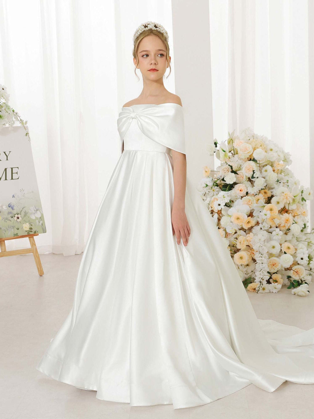 Robe de Demoiselle D'Honneur Empire en Satin à Manches Courtes et Épaules Dénudées