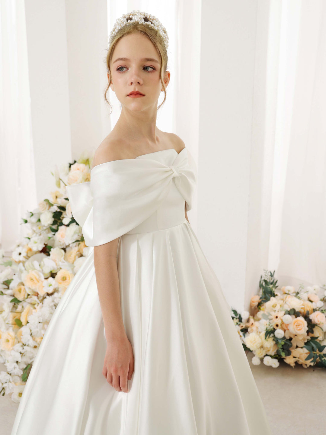 Robe de Demoiselle D'Honneur Empire en Satin à Manches Courtes et Épaules Dénudées