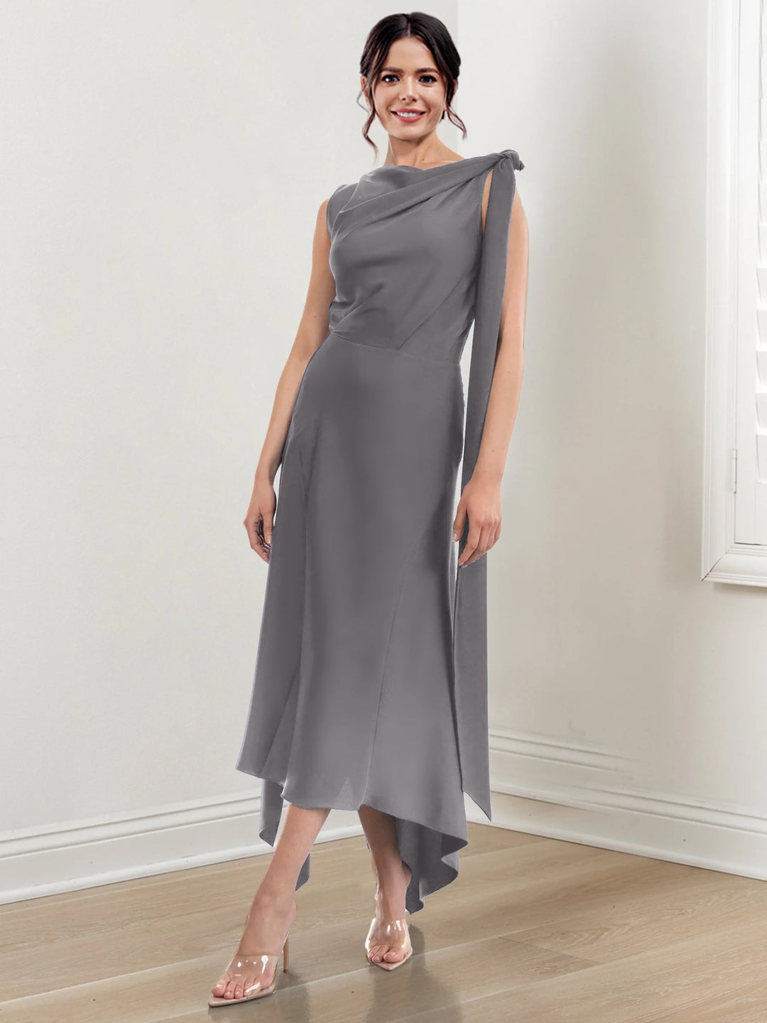 Robe de Mère de la Mariée Asymétrique à Col Montant et à Volants