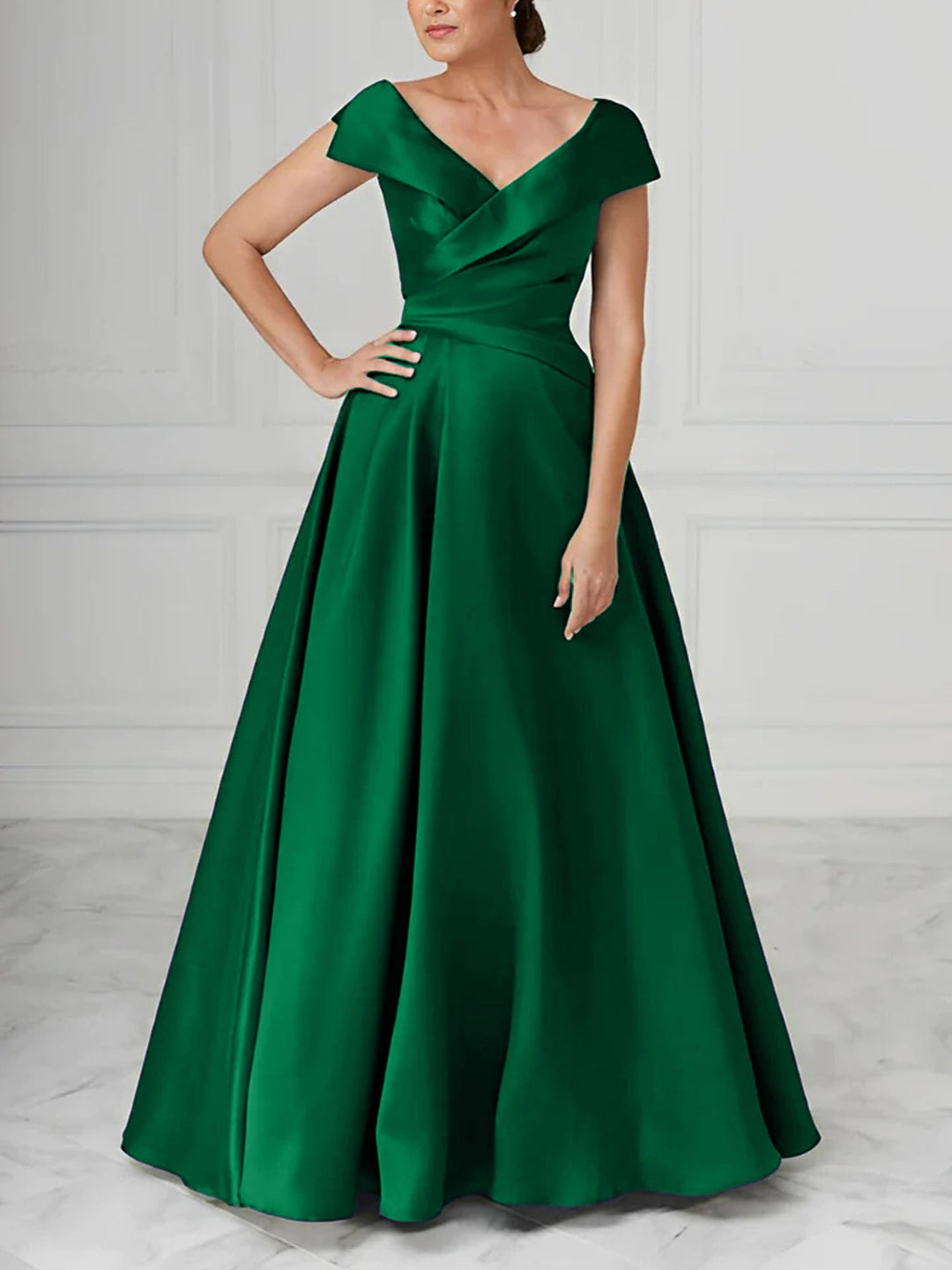 Robe de Mère de la Mariée en Satin à Col en V et Coupe Princesse avec Fronces