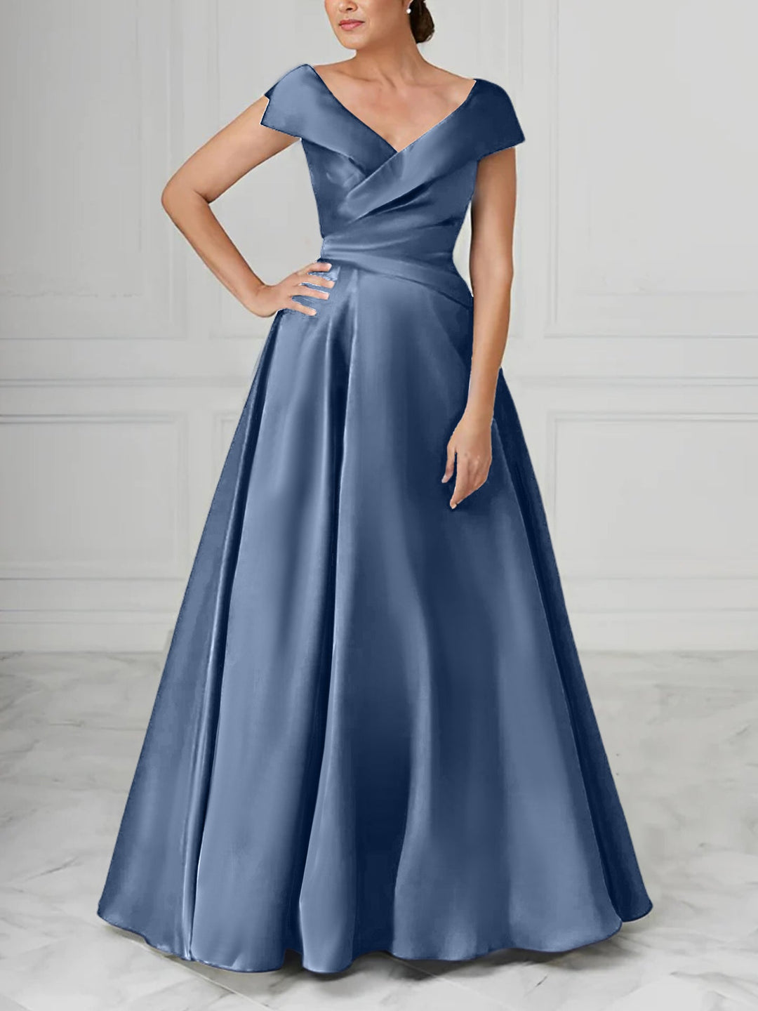 Robe de Mère de la Mariée en Satin à Col en V et Coupe Princesse avec Fronces