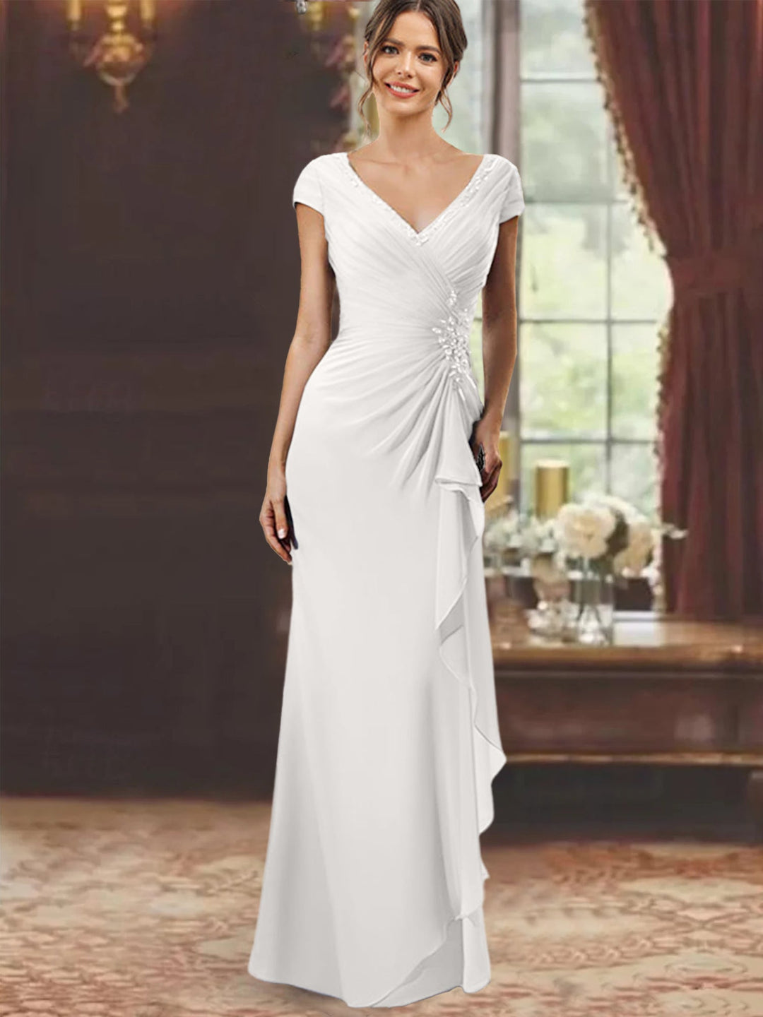 Robe de Mère de la Mariée Fourreau/Colonne à Col en V et Manches Courtes, Longueur Au Sol, avec Volants et Appliques