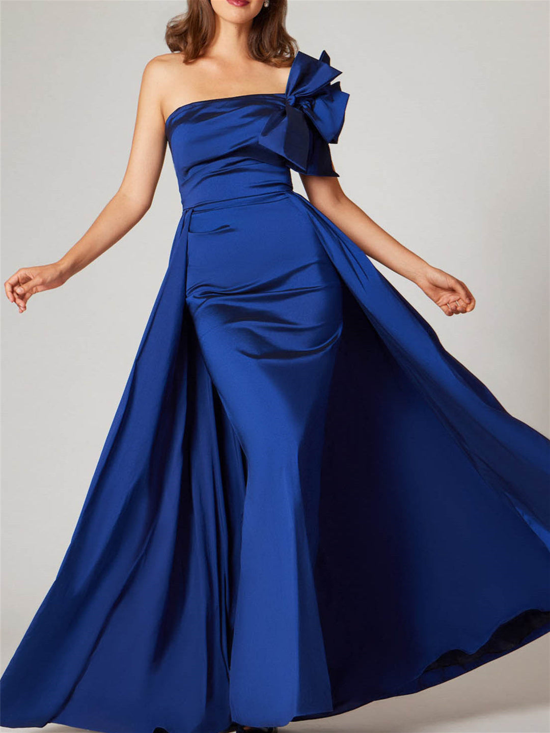 Robe de Mère de la Mariée A-Line/Princess, Longueur Au Sol, Asymétrique, Sans Manches, avec Nœud(S)