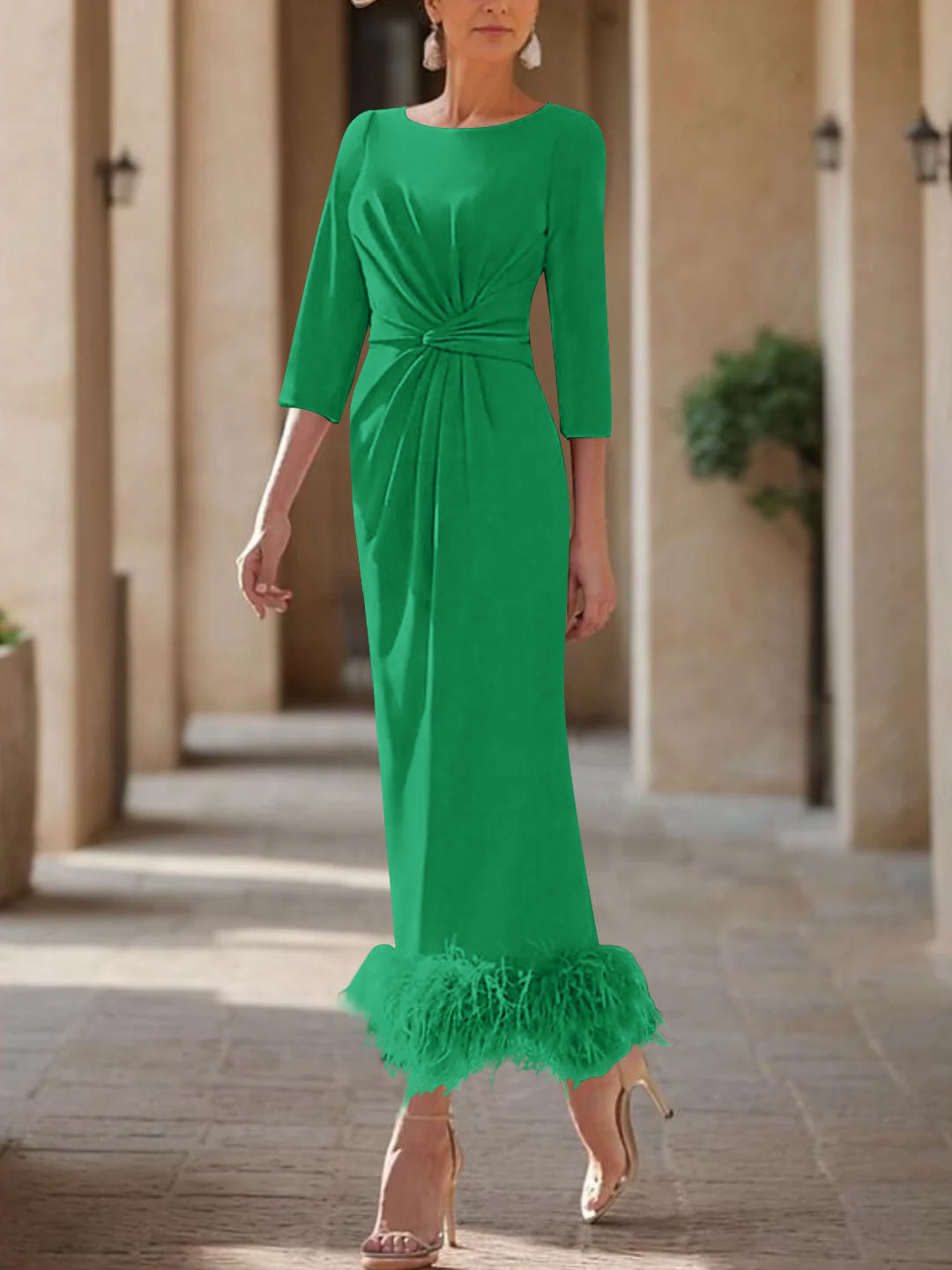 Robe Fourreau/Colonne à Encolure Dégagée et Longueur Cheville pour Mère de la Mariée et Du Marié avec Plumes