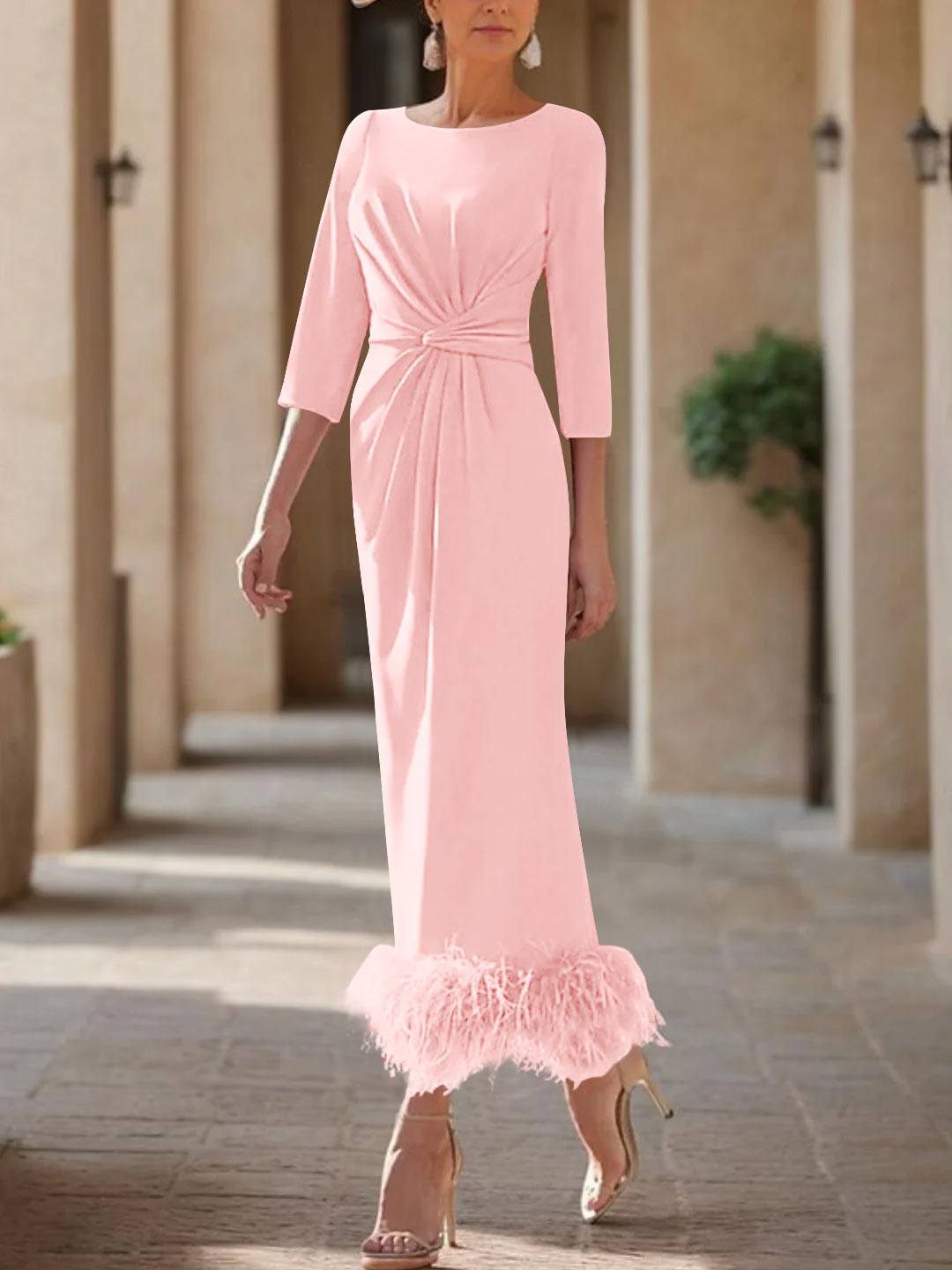 Robe Fourreau/Colonne à Encolure Dégagée et Longueur Cheville pour Mère de la Mariée et Du Marié avec Plumes