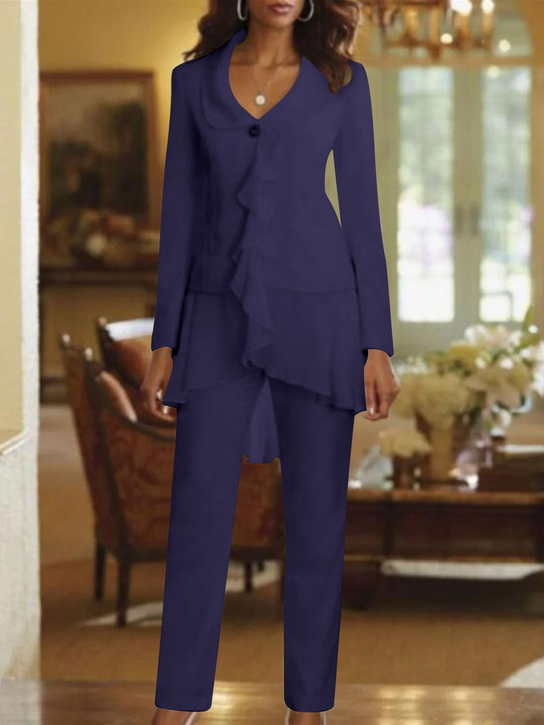 Tailleur-Pantalon Blanc à Col en V et Manches Longues pour Mère de la Mariée avec Volants