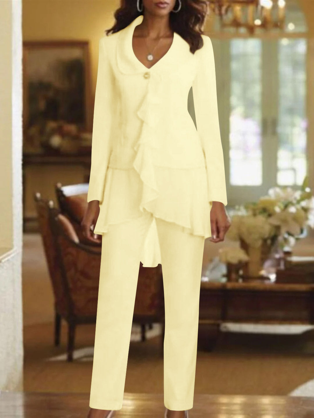 Tailleur-Pantalon Blanc à Col en V et Manches Longues pour Mère de la Mariée avec Volants