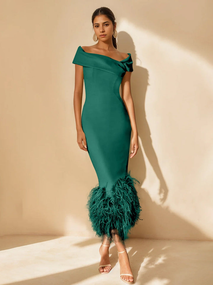 Robe De Mère De La Mariée Unique, Fourreau/Colonne, Épaules Dénudées, Manches Courtes, Longueur Thé, Avec Plumes