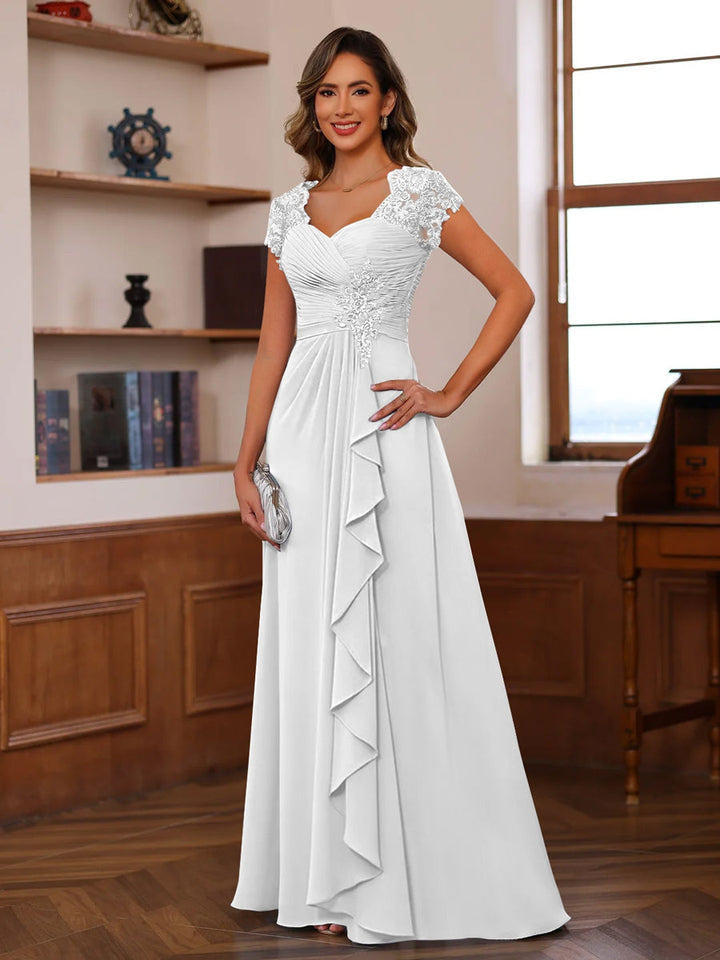 Ligne A/Princesse Col en V Manches Courtes Pleated Mère of the Mariée & Groom Robes avec Froufrous & Appliques