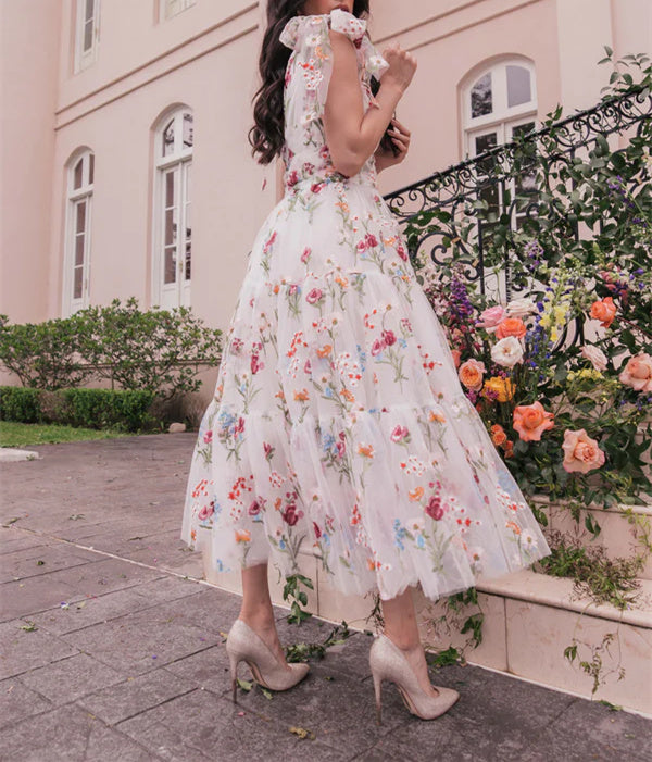 Robe de Soirée Formelle à Fleurs, Coupe A-Line/Princesse, Col en V, Manches Courtes, Motif Floral