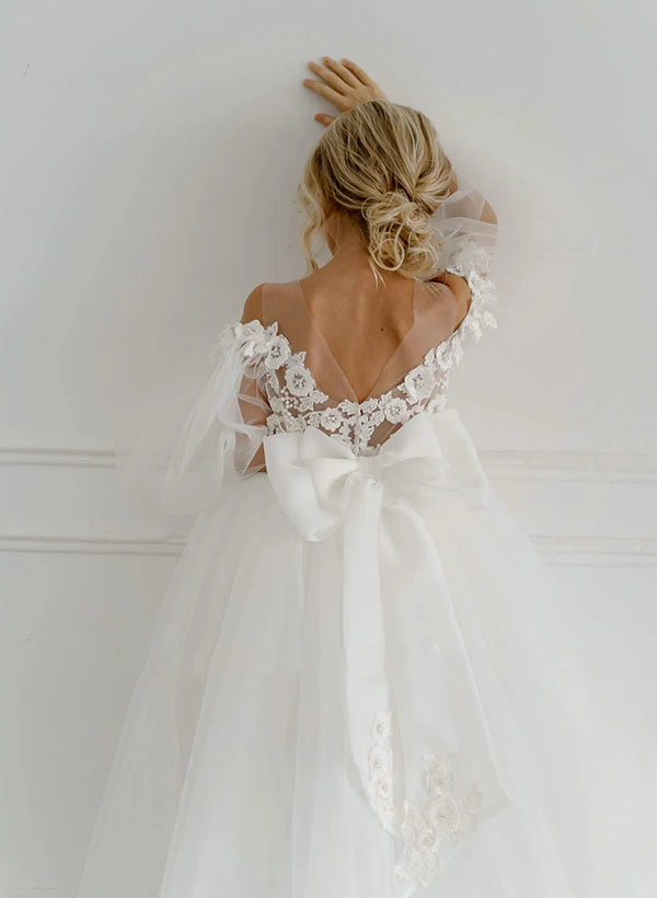 Robe de Demoiselle D'Honneur en Tulle à Épaules Dénudées, Coupe A-Line/Princesse, avec Appliques et Nœud