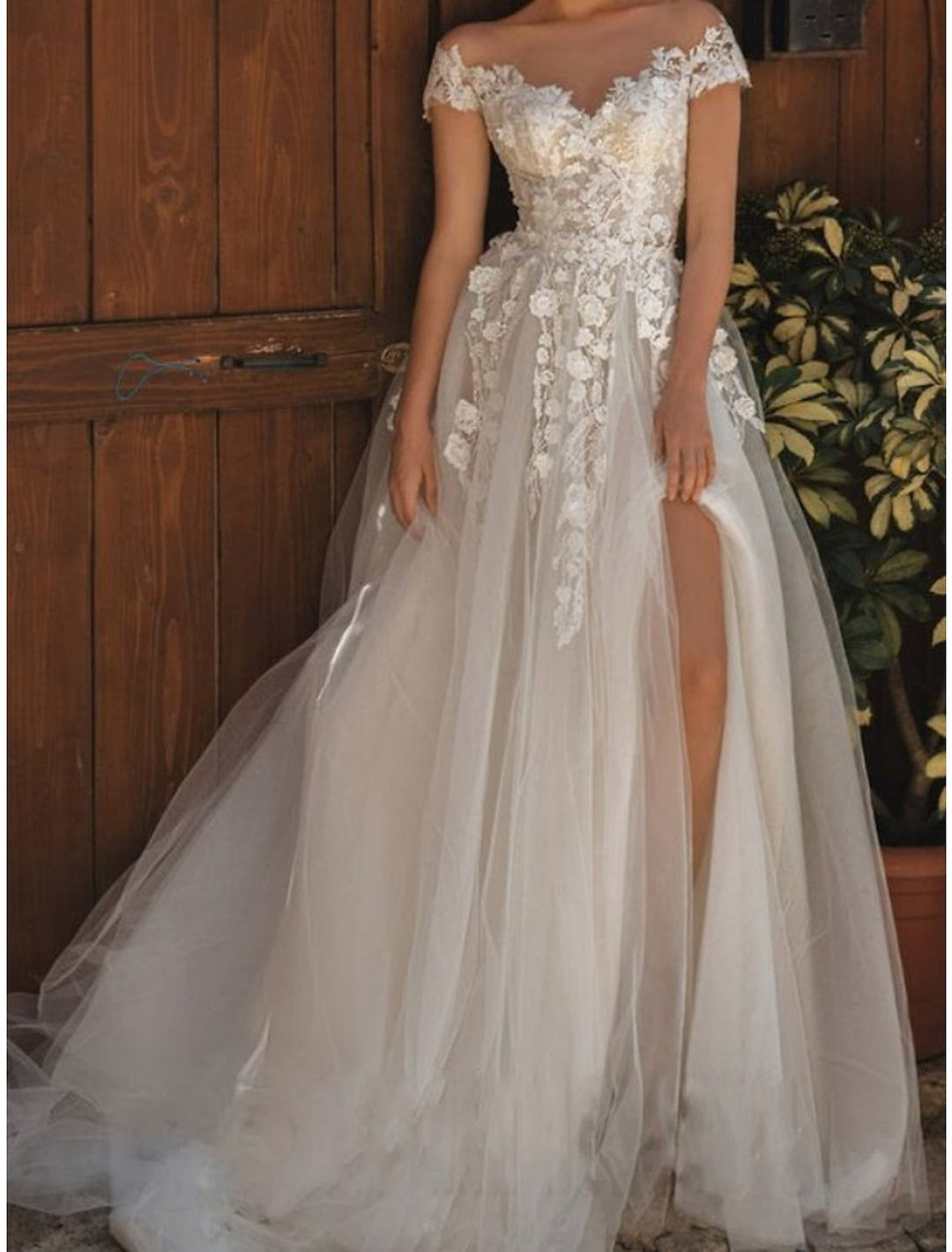 Robe de Mariée en Dentelle à Épaules Dénudées et Longueur Au Sol, Coupe A-Line/Princesse