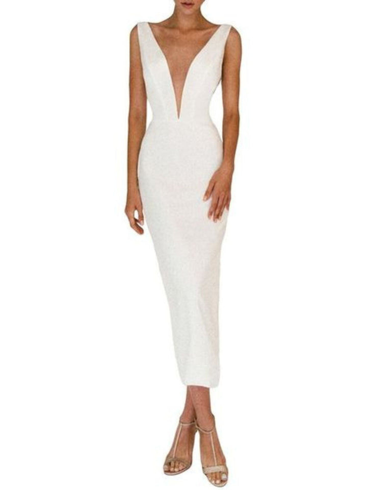 Robe de Mariée Minimaliste Sans Manches à Col en V et à Gaine/Colonne