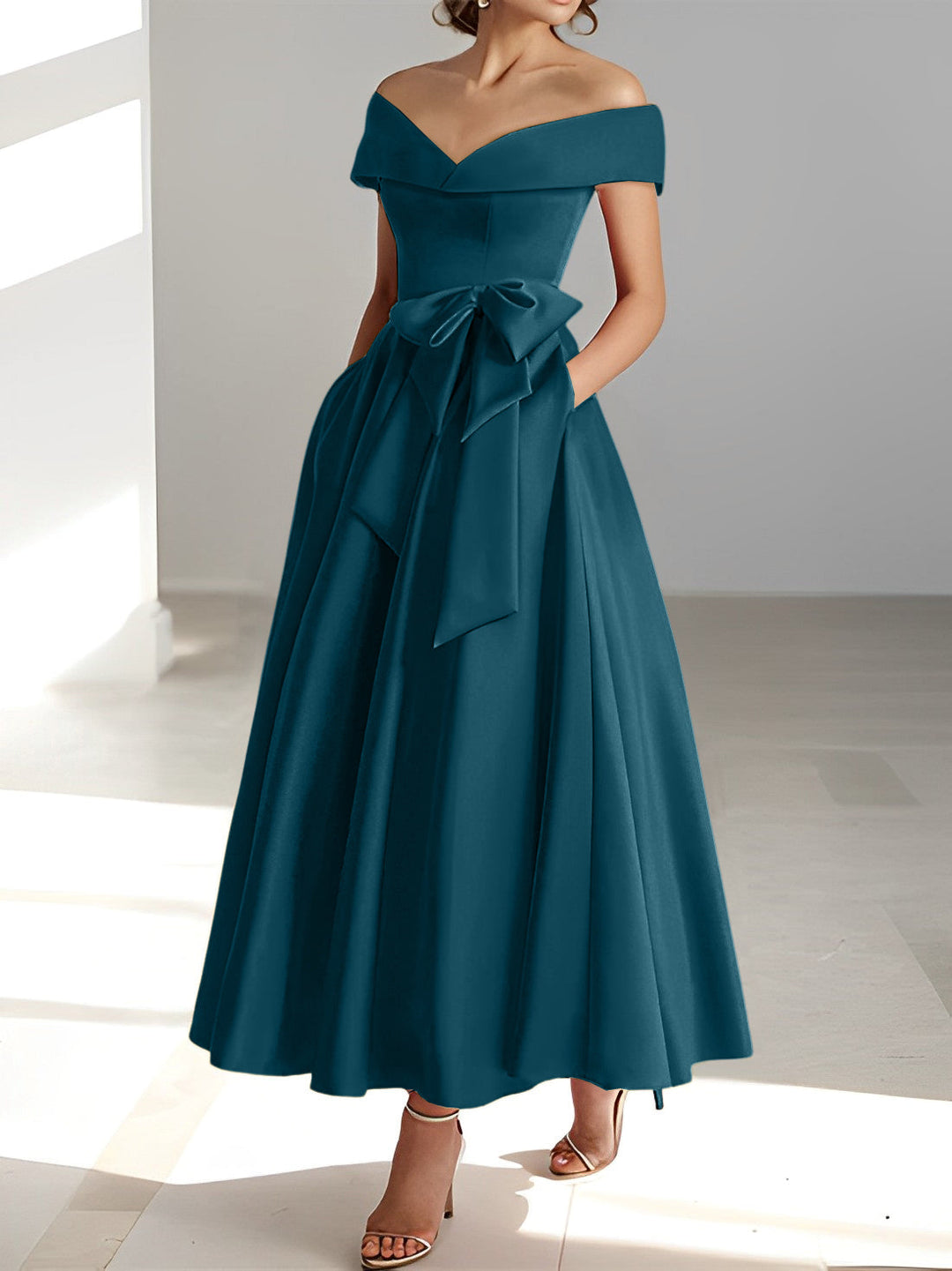 Robe de Mère de la Mariée A-Line/Princess à Épaules Dénudées Sans Manches et Longueur Cheville avec Poches