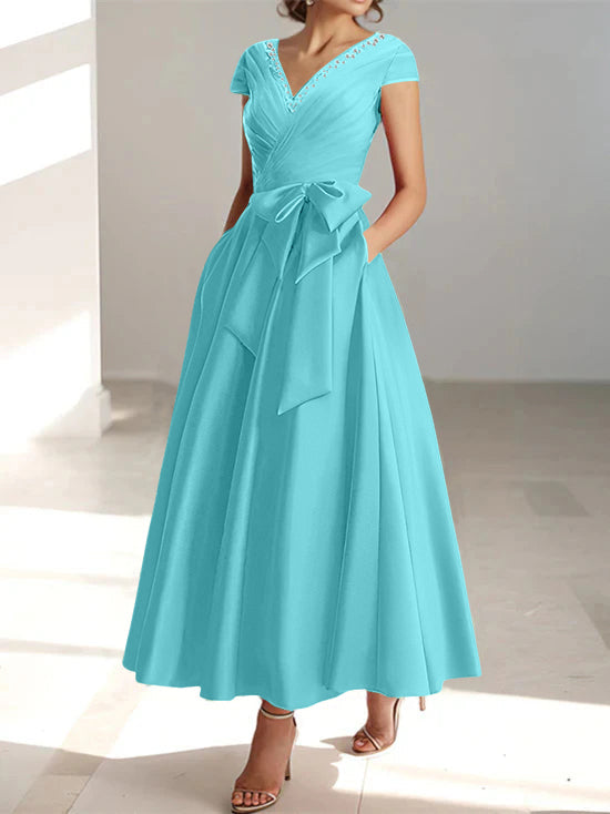 Robe de Mère de la Mariée Coupe A-Line/Princess, Col en V, Manches Courtes, Longueur Cheville, avec Poches et Volants