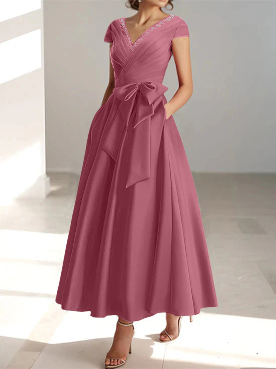 Robe de Mère de la Mariée Coupe A-Line/Princess, Col en V, Manches Courtes, Longueur Cheville, avec Poches et Volants