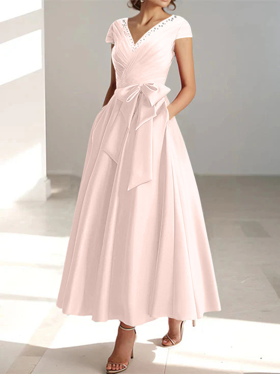 Robe de Mère de la Mariée Coupe A-Line/Princess, Col en V, Manches Courtes, Longueur Cheville, avec Poches et Volants