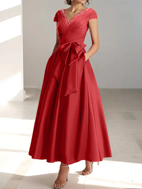 Robe de Mère de la Mariée Coupe A-Line/Princess, Col en V, Manches Courtes, Longueur Cheville, avec Poches et Volants