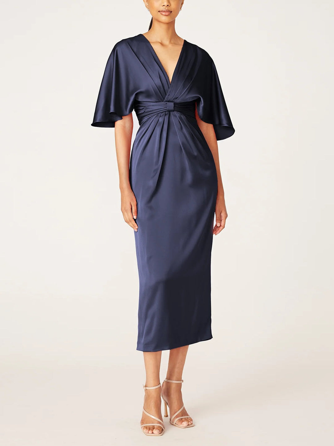 Robe de Mère de la Mariée Fourreau/Colonne à Col en V et Manches Mi-Longues avec Volants