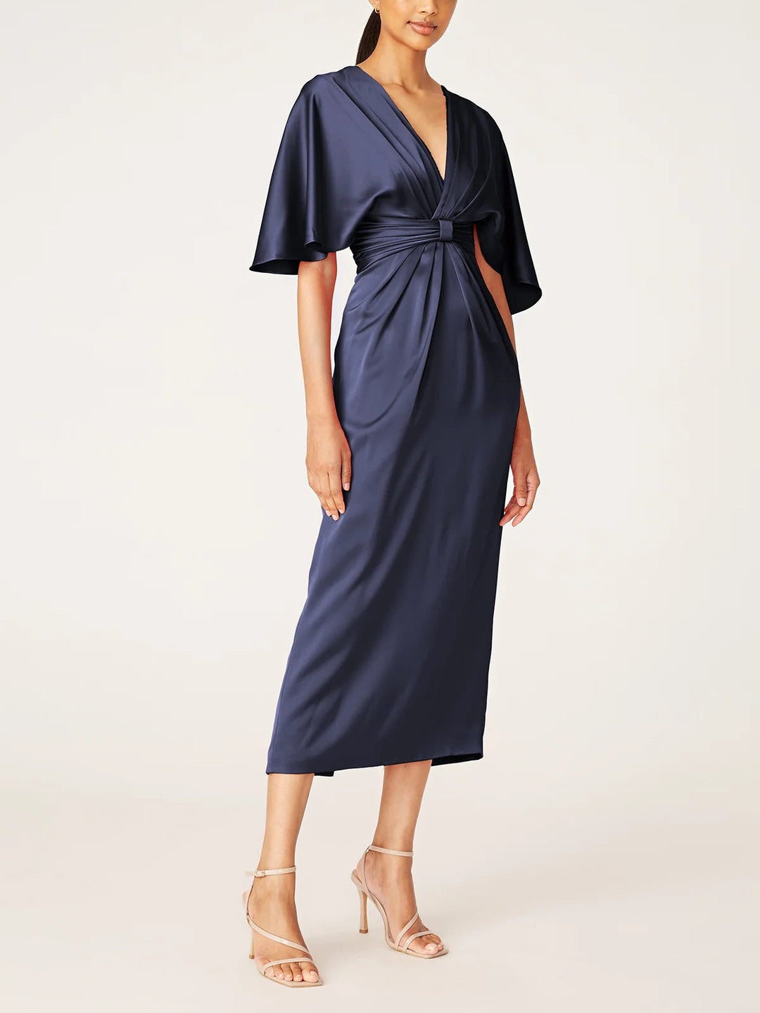 Robe de Mère de la Mariée Fourreau/Colonne à Col en V et Manches Mi-Longues avec Volants