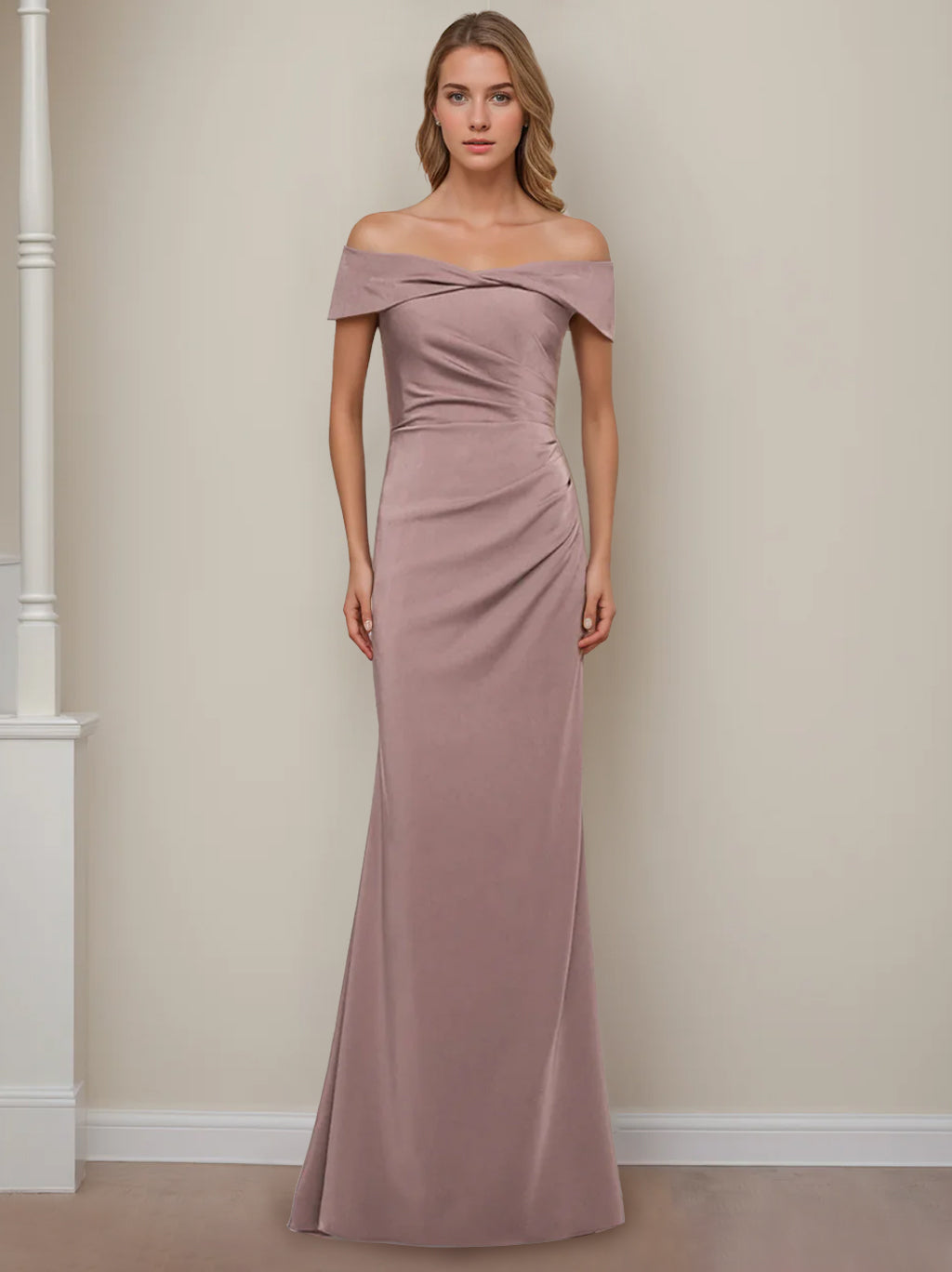 Robe de Mère de la Mariée Fourreau/Colonne à Épaules Dénudées et Manches Courtes, Longueur Au Sol, avec Volants