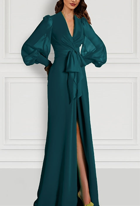 Robe de Mère de la Mariée Sirène/Trompette à Traîne/Pinceau à Manches Longues et Col en V en Mousseline avec Bretelles Fendues