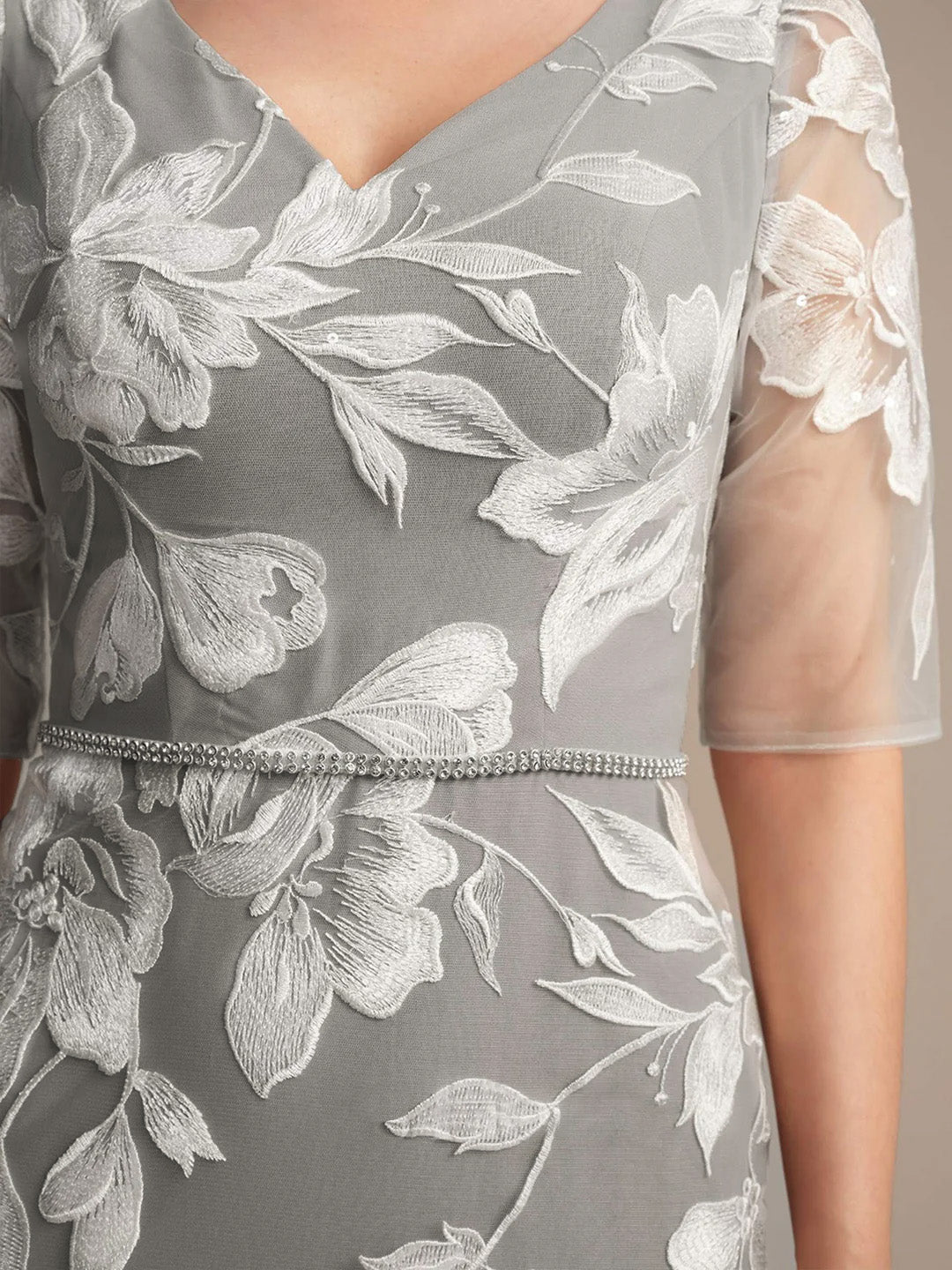 Gaine/Colonne Col en V Demi-manches Longueur Genou Perles Robes Mère de La Mariée avec Floral Broderie & Appliques & Jacket