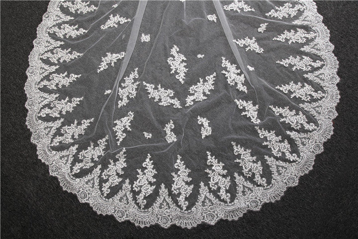 Voile de Mariage Luxueux à Un Niveau avec Appliques