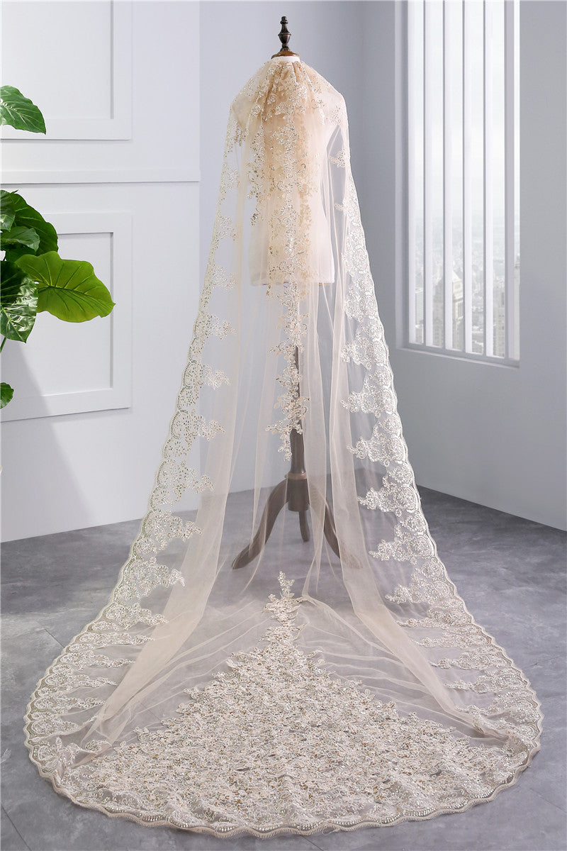 Voile de Mariage Luxueux à Un Niveau avec Appliques