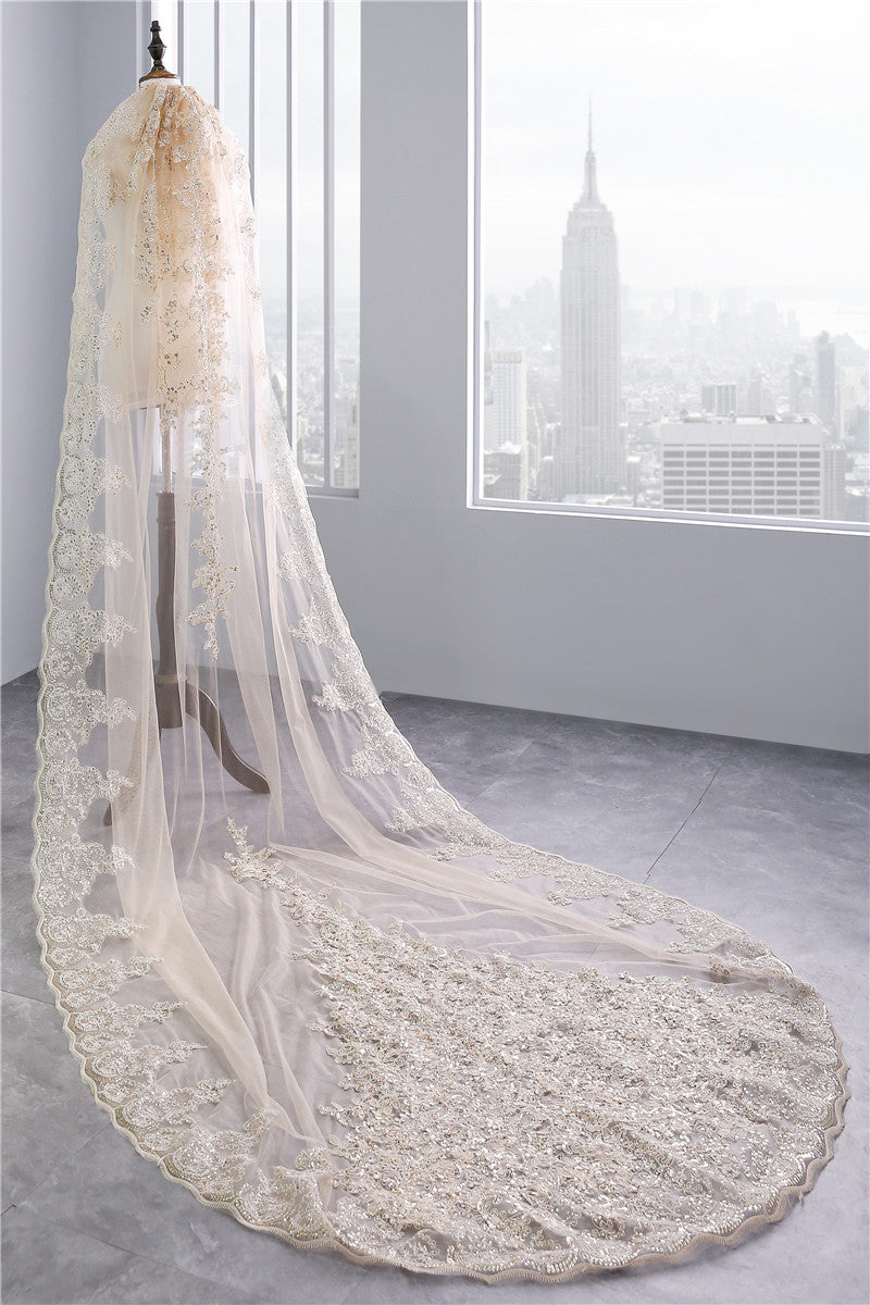 Voile de Mariage Luxueux à Un Niveau avec Appliques