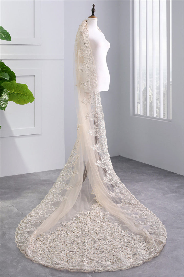 Voile de Mariage Luxueux à Un Niveau avec Appliques