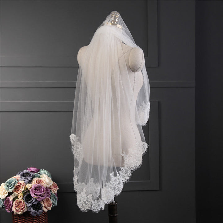 Voile de Mariée Élégant à Deux Niveaux avec Appliques