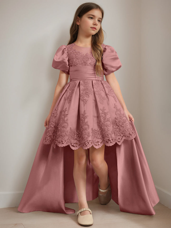 Robe de Bal à Encolure Dégagée et Manches Courtes, Longueur Genou, avec Appliques