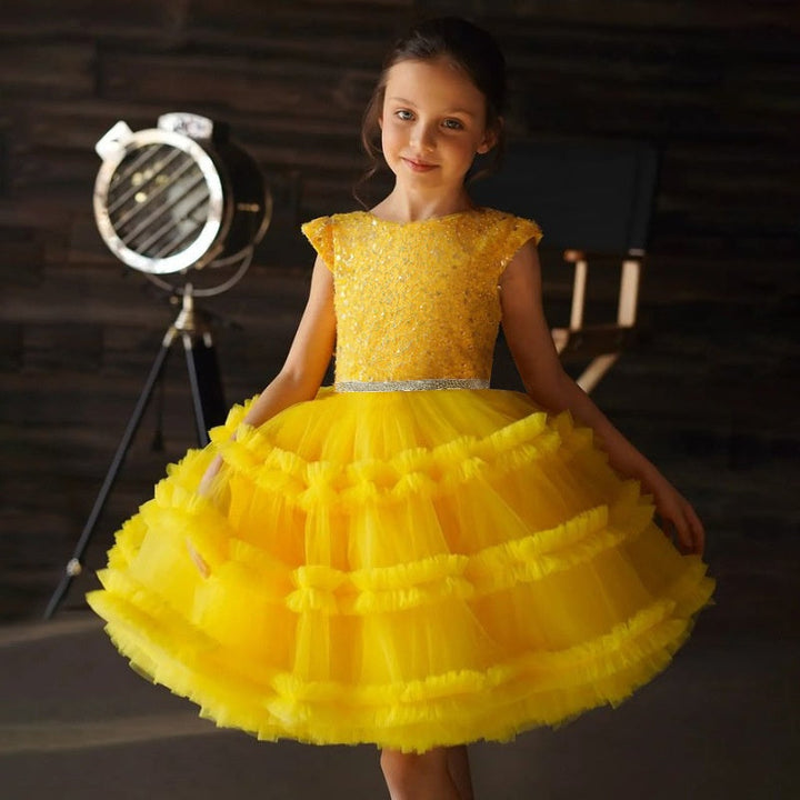Robe de Bal à Encolure Dégagée Sans Manches, Longueur Genou, avec Nœud