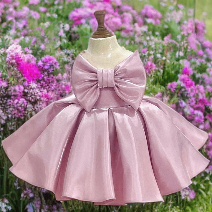 Robe de Bal à Encolure Dégagée Sans Manches, Longueur Genou, avec Nœud