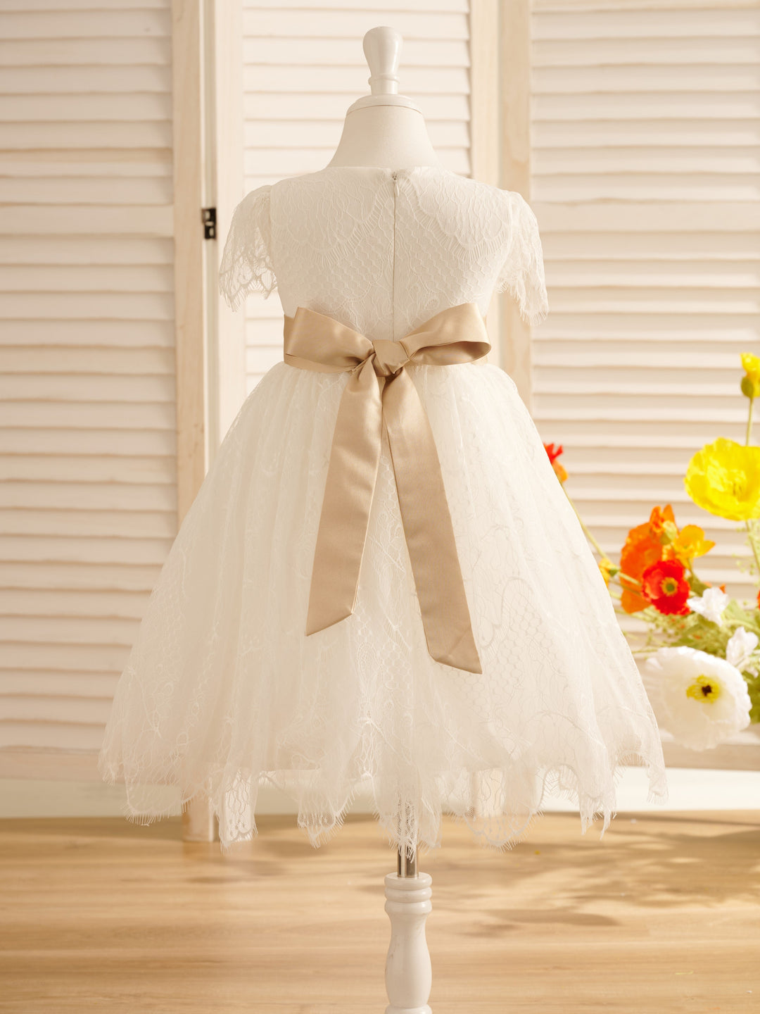 Robe de Demoiselle D'Honneur de Première Communion en Dentelle Ivoire