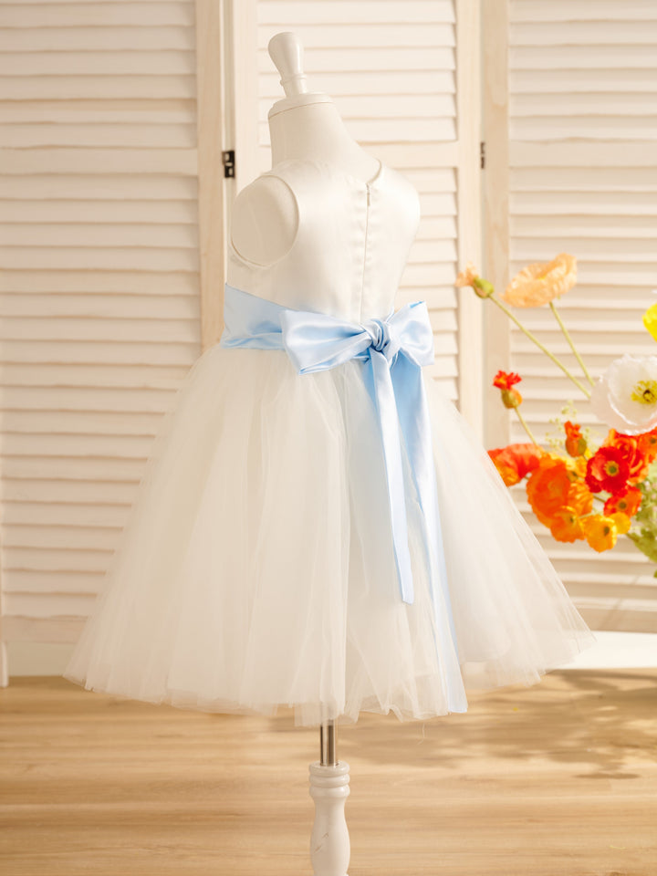 Robe de Demoiselle D'Honneur en Tulle Satiné Coupe A Longueur Genou
