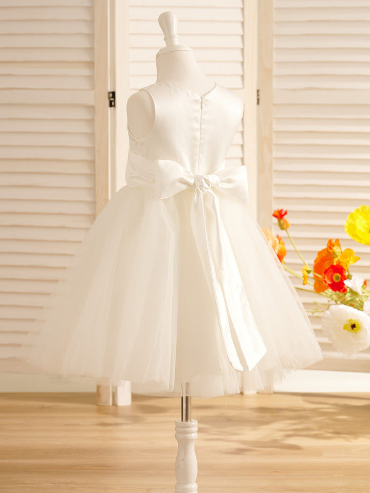 Robe de Demoiselle D'Honneur en Tulle Satiné Coupe A Longueur Genou