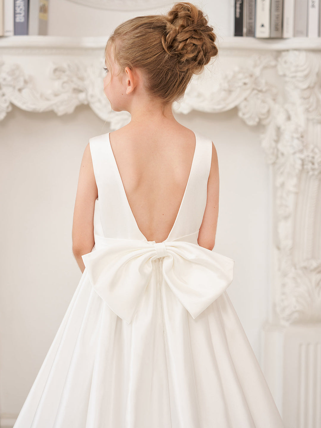 Robe de Demoiselle D'Honneur en Satin Sans Manches de Princesse Coupe A avec Traîne et Nœud
