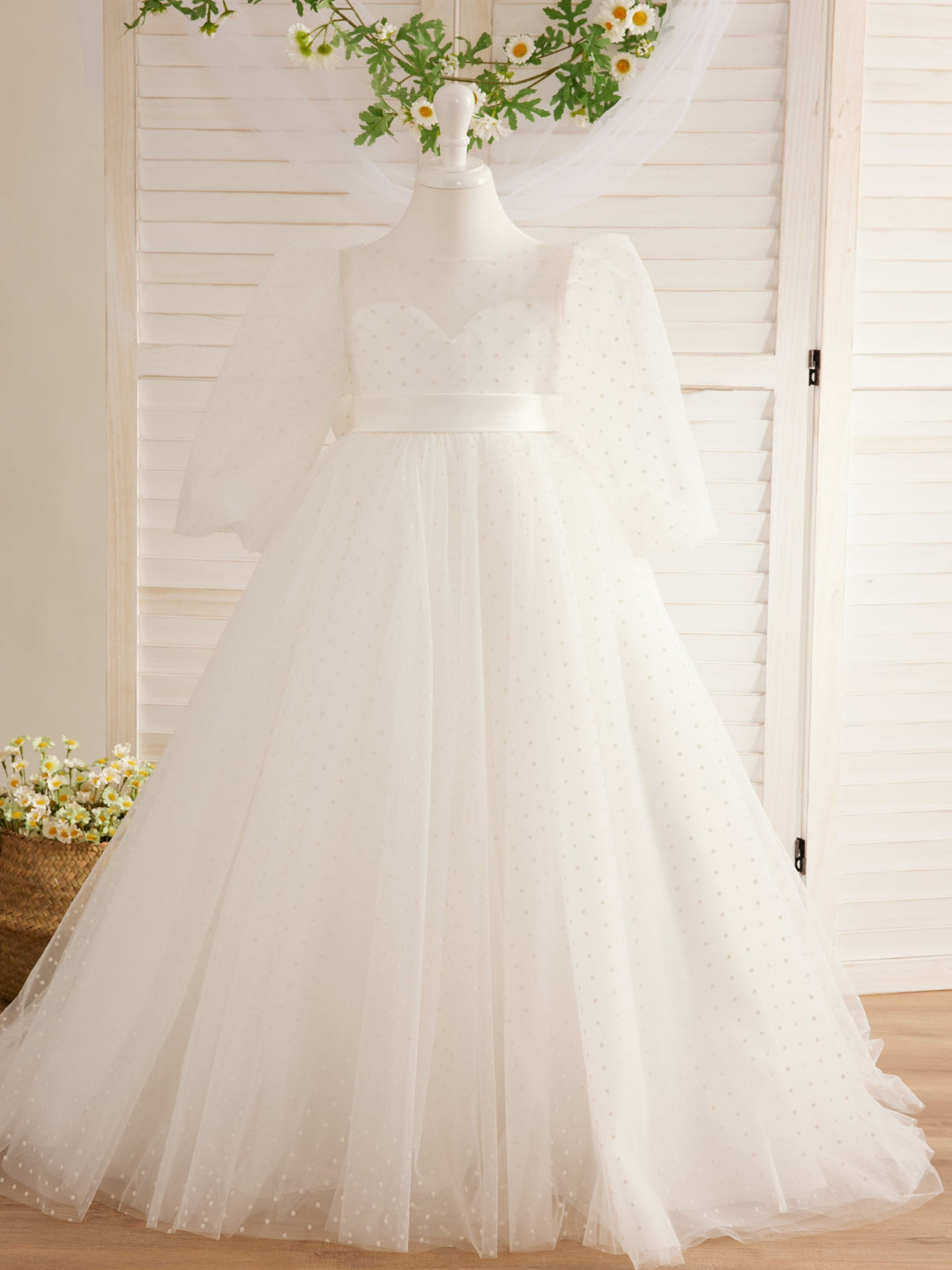 Robe de Demoiselle D'Honneur Élégante à Pois en Tulle à Manches Bouffantes et Traîne à Balayage pour Première Communion