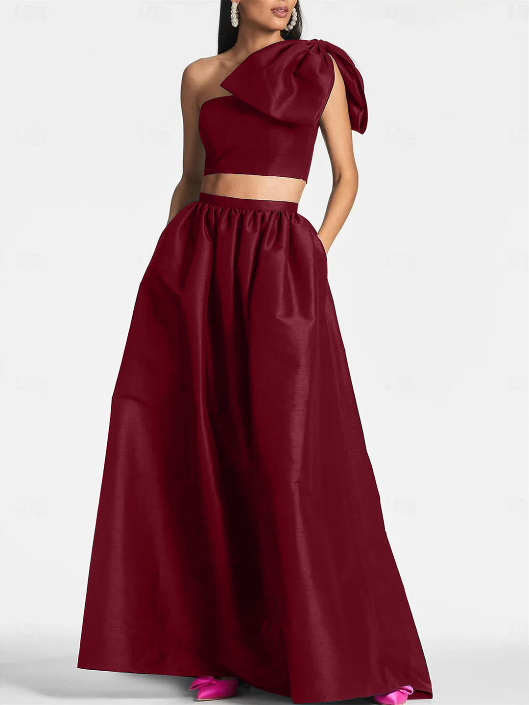 Robe de Mariée A-Line/Princess Asymétrique à Une Épaule, Longueur Au Sol, Sans Manches, en Satin avec Nœud(S) de Poche