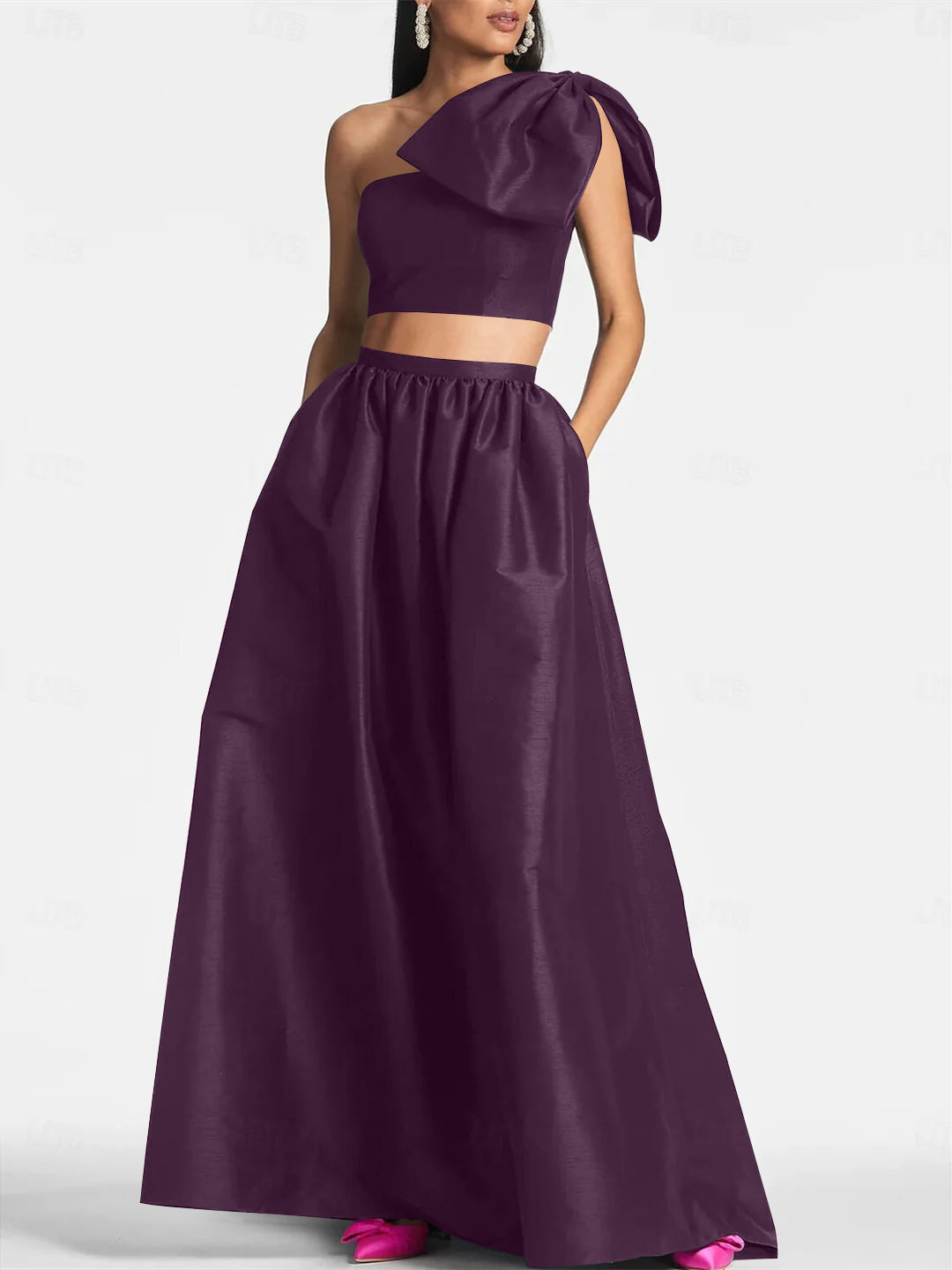 Robe de Mariée A-Line/Princess Asymétrique à Une Épaule, Longueur Au Sol, Sans Manches, en Satin avec Nœud(S) de Poche