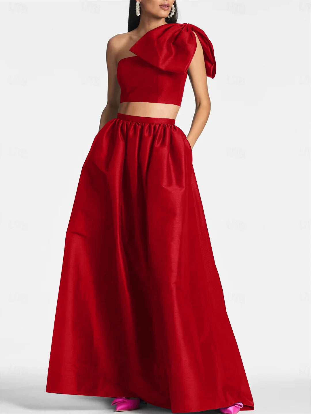 Robe de Mariée A-Line/Princess Asymétrique à Une Épaule, Longueur Au Sol, Sans Manches, en Satin avec Nœud(S) de Poche