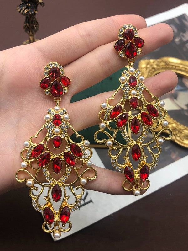 Boucles D'Oreilles à Épaules Légères en Plaqué Or avec Pierres Précieuses à Motif Creux Sculpté