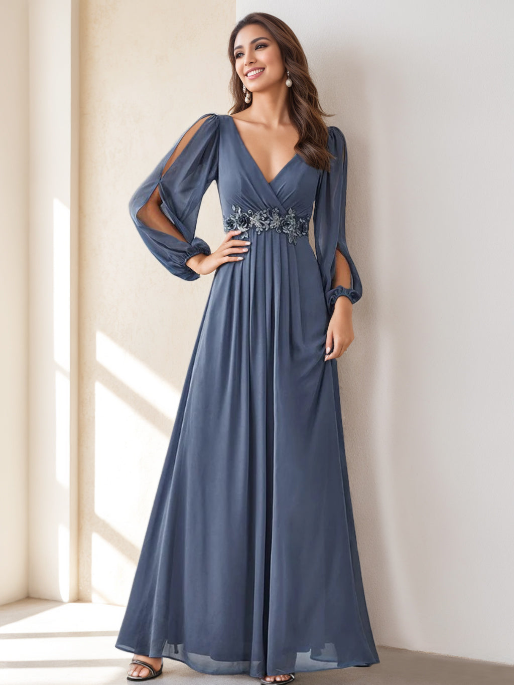 Robe de Mère de la Mariée Élégante en Forme de A/Princesse, Col en V, Longueur Au Sol, avec Broderie