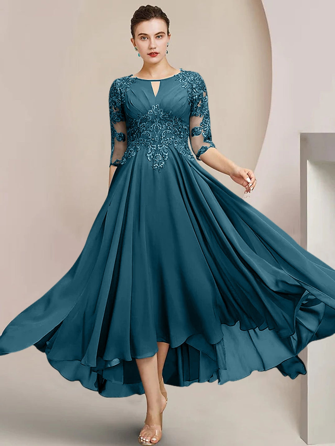 Robes de Mère de la Mariée Coupe A-Line/Princess à Encolure Dégagée et Longueur Thé