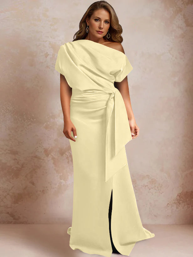 Robe de Mère de la Mariée Grande Taille, Asymétrique, à Une Épaule, Manches Courtes, Longueur Au Sol, avec Volants et Côté Fendu
