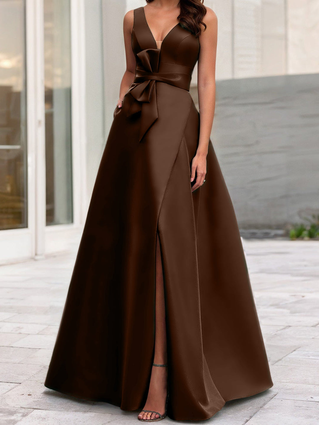 Robe de Mère de la Mariée Coupe A-Line/Princess à Col en V Sans Manches avec Fente Sur le Côté