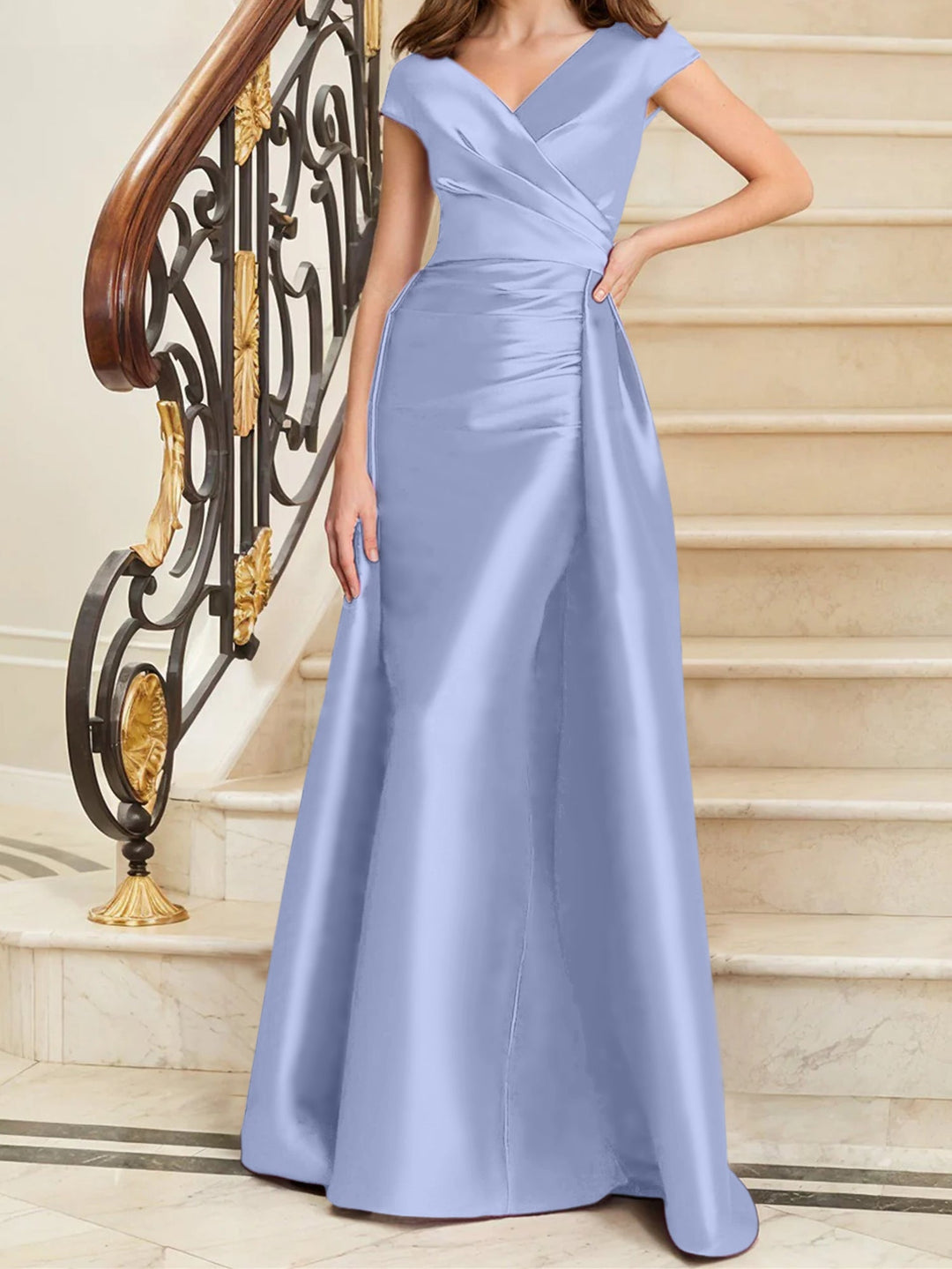 Robe de Mère de la Mariée en Satin Sans Manches à Col en V et Gaine/Colonne