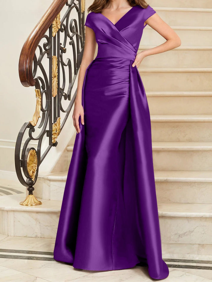Robe de Mère de la Mariée en Satin Sans Manches à Col en V et Gaine/Colonne